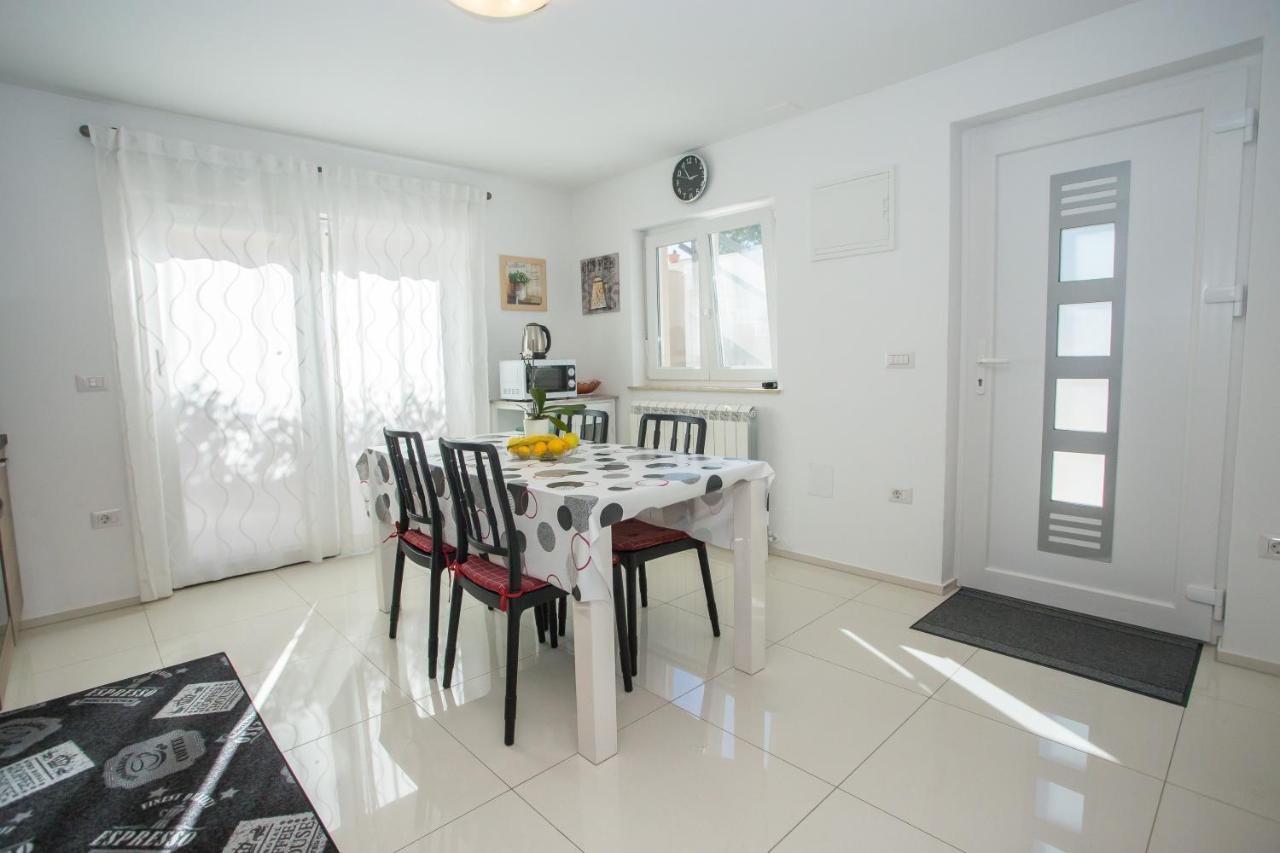 Zagar Apartment Porec Bagian luar foto