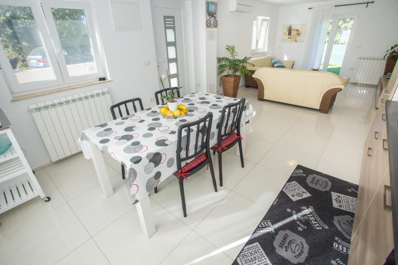 Zagar Apartment Porec Bagian luar foto