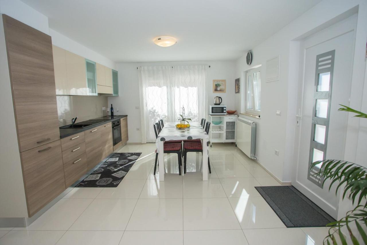 Zagar Apartment Porec Bagian luar foto