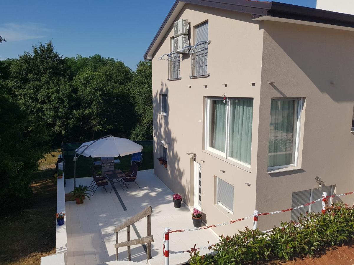 Zagar Apartment Porec Bagian luar foto