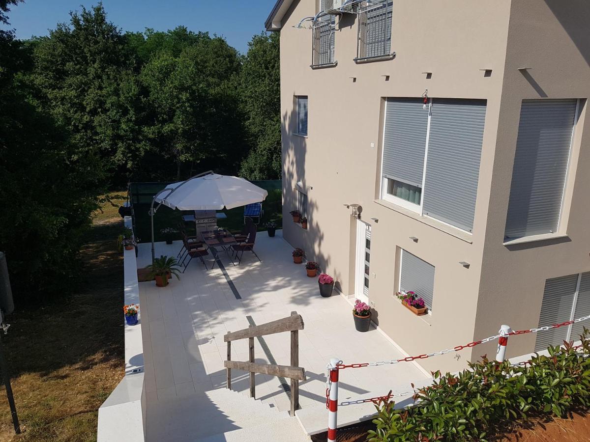 Zagar Apartment Porec Bagian luar foto